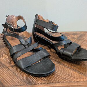 EuroSoft Womens Black Gladiator Sandals Size 10